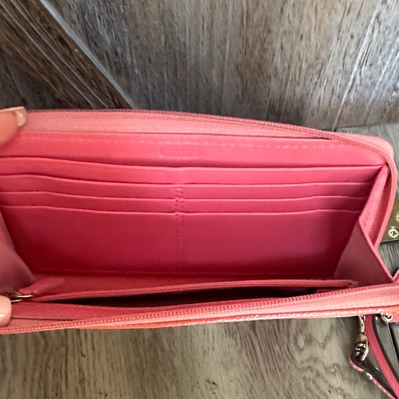 Coach Signature C Bleeker Floral Patent Leather Appliqué Tote & Wallet - Picture 12 of 16